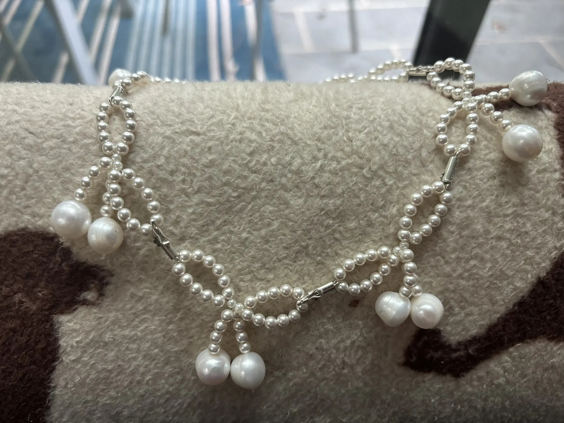 Bow Pearl Necklace